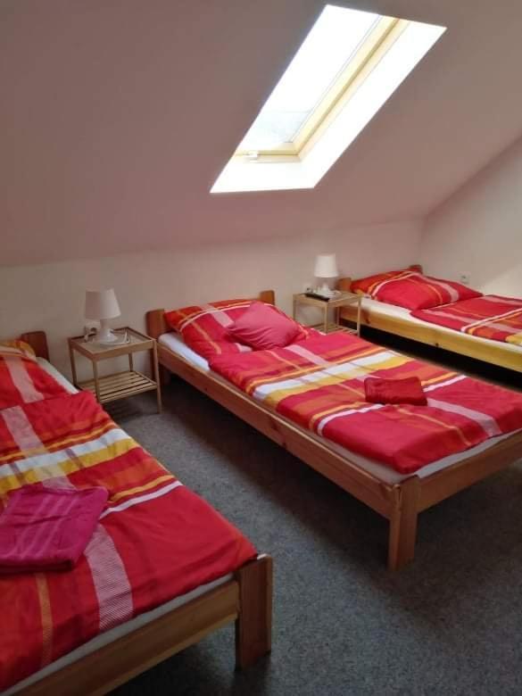 Bakin Bar Hotel Třebíč Eksteriør billede